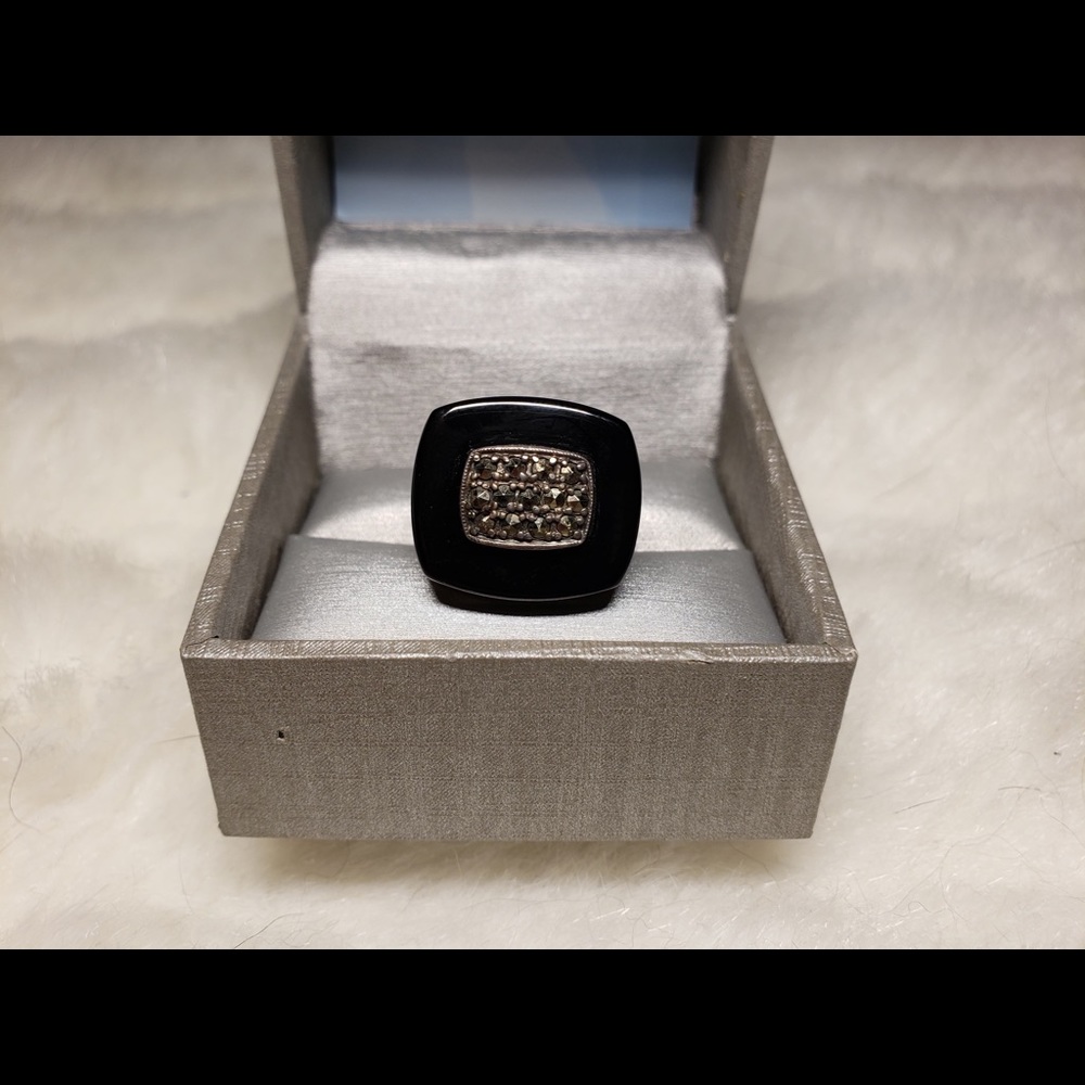 Sterling Silver Ring With Black Onyx & Hematite